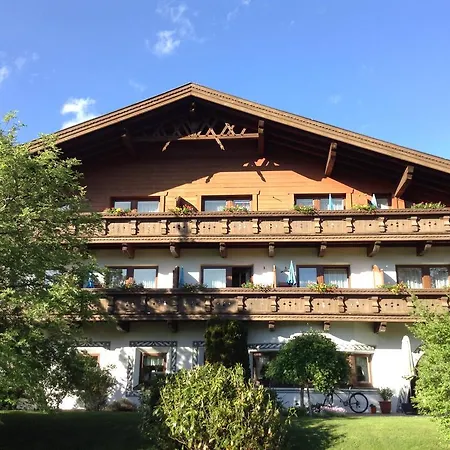 Garni Almhof Gasthof Seefeld in Tirol