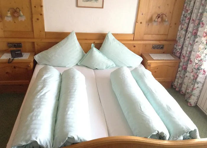 Garni Almhof Seefeld in Tirol